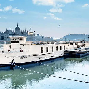 Onriver - Ms Cézanne Bateau-hôtel Budapest